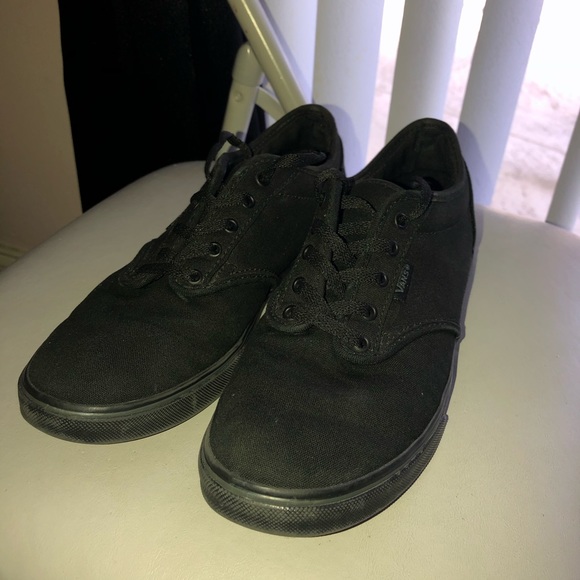 all black vans authentic